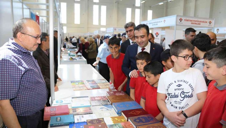 Karaman Belediyesi 2. Kitap Günleri açıldı