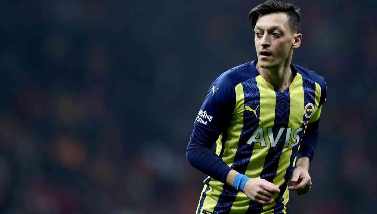 Mesut Özil, Başakşehir’le anlaştı