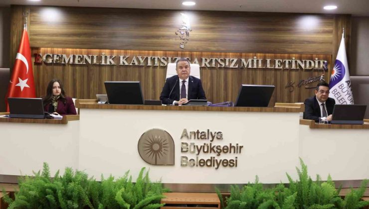 Antalya Büyükşehir’in 2023 bütçesi 8 milyar 250 milyon TL olarak kabul edildi