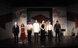 ’Çirkin’ 25. Uluslararası Ankara Tiyatro Festivalinde Ankaralılarla buluştu