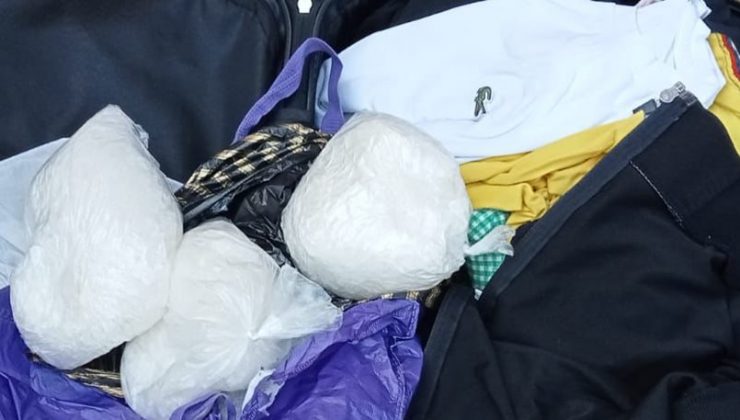 Taksideki valizde uyuşturucu ele geçirildi: 2 gözaltı