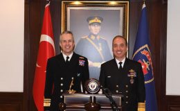Deniz Kuvvetleri Komutanı Tatlıoğlu, NATO Müttefik Deniz Kuvvetleri Komutanı Blount ile bir araya geldi
