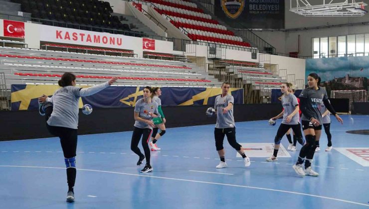Kastamonu Belediyespor, Metz Handball maçı hazırlıklarını sürdürüyor