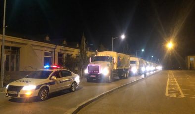 Azerbaycan’dan Türkiye’deki depremzedelere insani yardım konvoyu