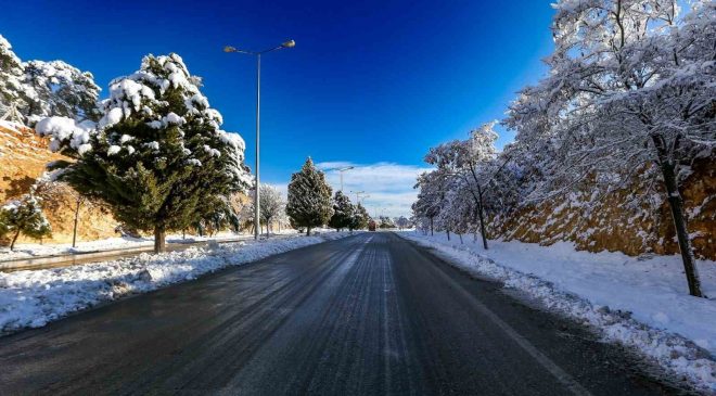 Gaziantep’te karla mücadele sürdürüyor