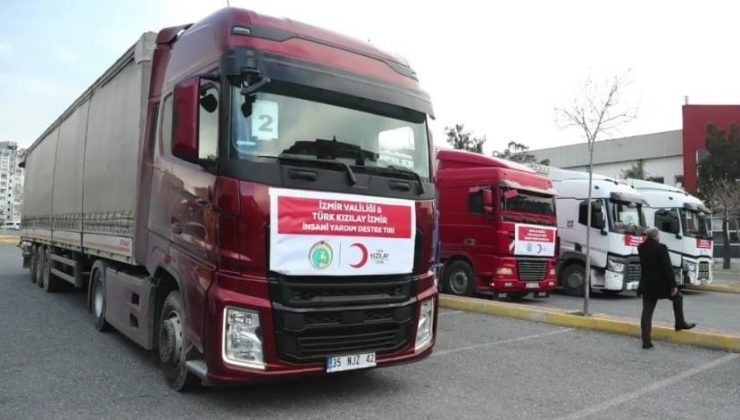 İzmir’den deprem bölgelerine 31 tır yardım malzemesi desteği