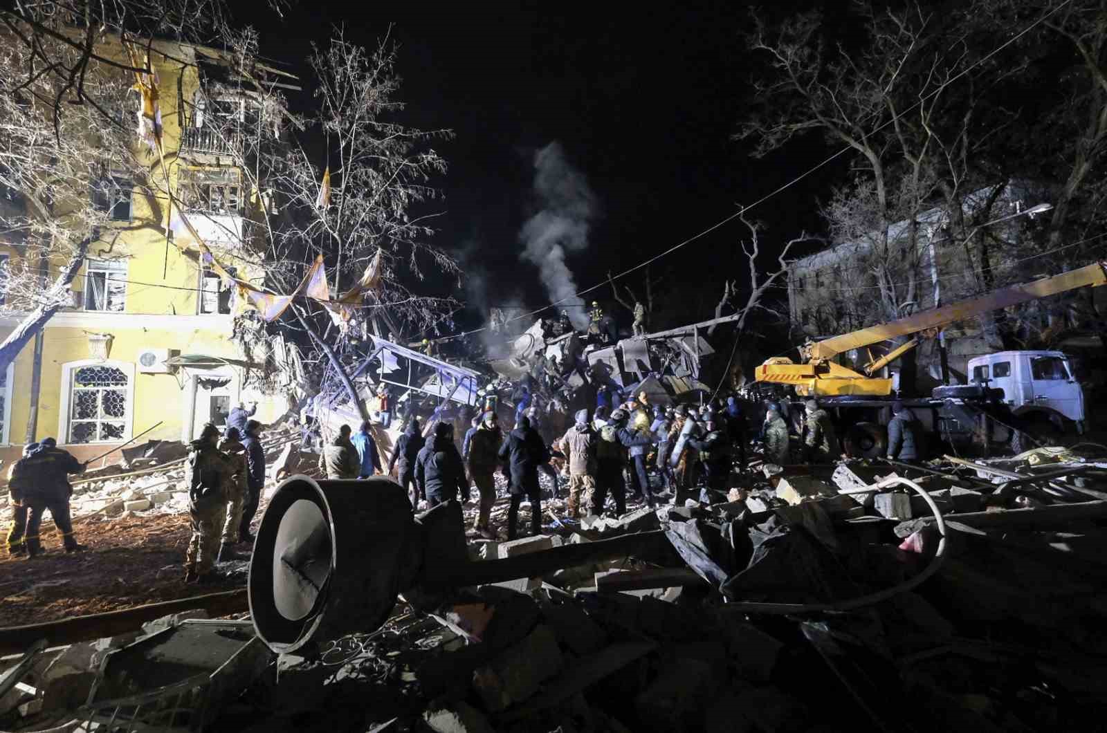 Rusya, Kramatorsk’ta apartmanı vurdu: 3 ölü, 20 yaralı