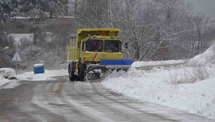 Sinop’u kar vurdu: 466 köyden 199’u ulaşıma kapalı