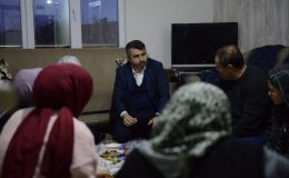 Başkan Yılmaz depremzedelerle iftar sofrasında buluştu