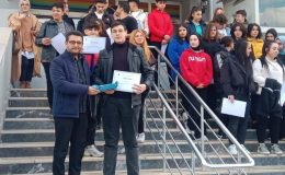 Kütahya Borsa İstanbul Anadolu Lisesinde serbest münazara yarışması
