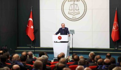 Cumhurbaşkanı Erdoğan: “Nasıl 21 yıldır milletin emanetine sadakatle sahip çıktıysak İnşallah bundan sonra da bu emanete gölge düşürmeyeceğiz”