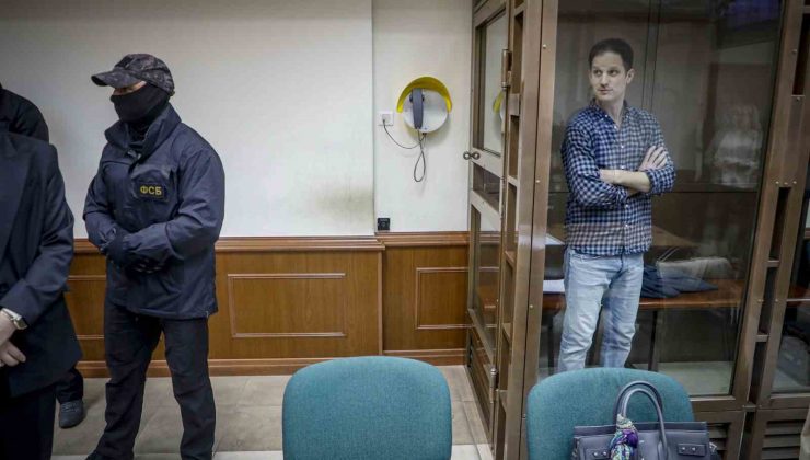 Rusya’da casuslukla suçlanan Wall Street Journal muhabirinin tutukluluk süresi 3 ay uzatıldı